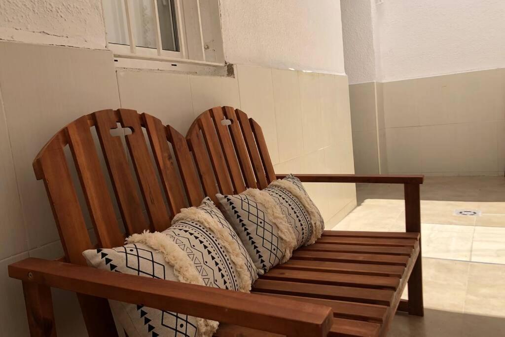 M3 Terrace. Cool Apartment 15 Min Center By Metro Esplugues de Llobregat Exteriör bild